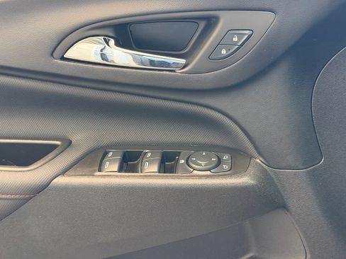 Used 2024 Chevrolet Equinox RS w/ LPO, Cargo Package FWD image 27