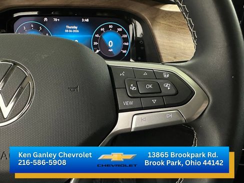 Used 2024 Volkswagen Atlas SE FWD image 13
