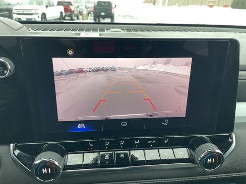 Used 2023 Chevrolet Colorado LT w/ LT Convenience Package III image 14