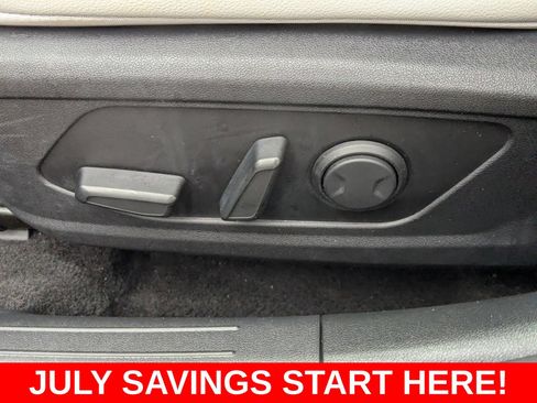 Used 2023 Hyundai Elantra Limited w/ Cargo Package FWD image 25