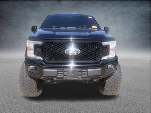 Used 2018 Ford F150 Lariat w/ Equipment Group 502A Luxury AWD/4WD image 3