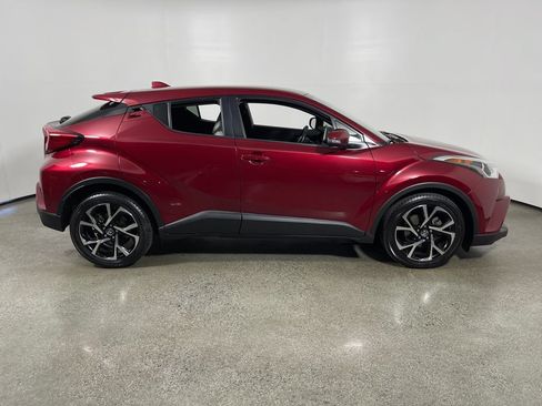 Certified 2019 Toyota C-HR XLE FWD image 2