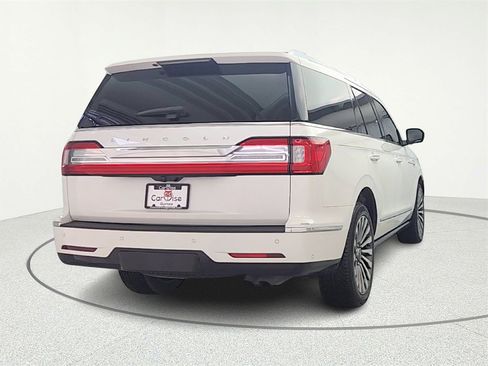 Used 2021 Lincoln Navigator Reserve image 7