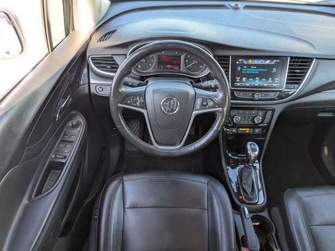 Used 2020 Buick Encore Essence image 29