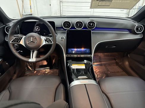 Used 2025 Mercedes-Benz C 300 Sedan image 22