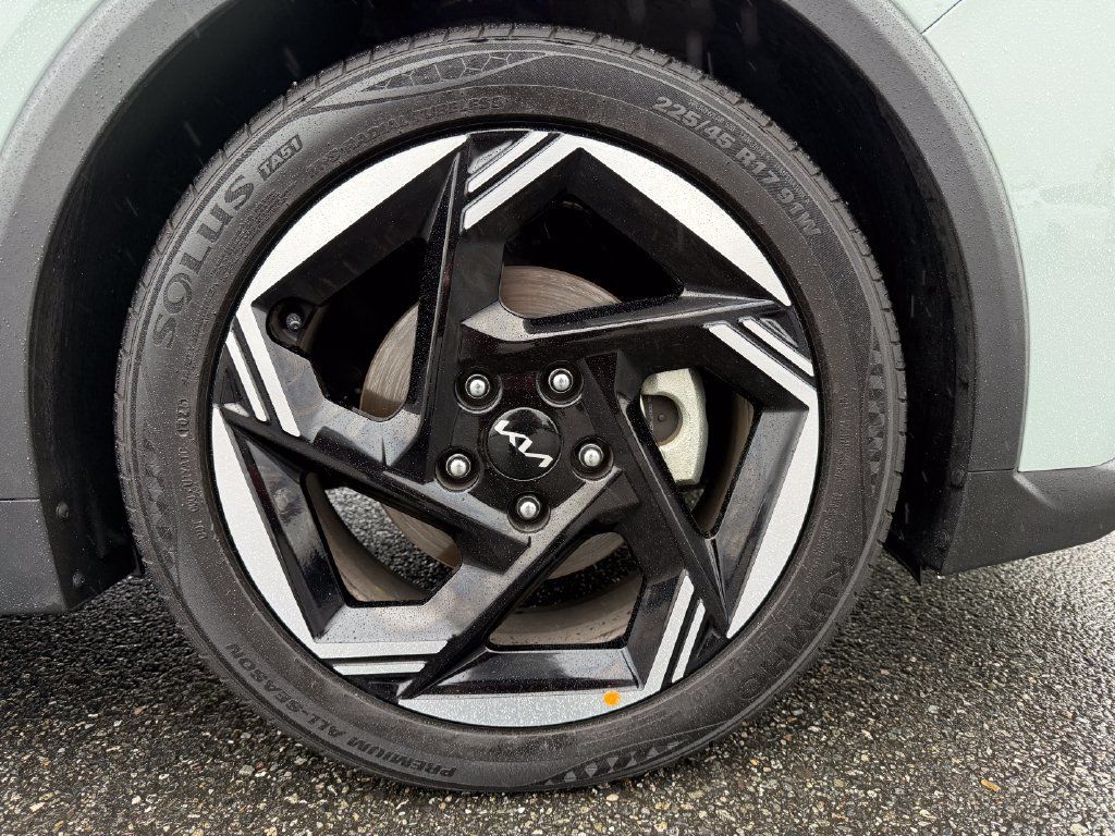 Certified 2025 Kia K4 EX FWD image 9