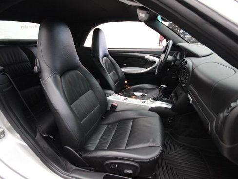 Used 2004 Porsche 911 Carrera 4S image 23