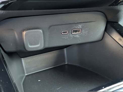 Used 2024 Chevrolet Trax LT w/ Driver Confidence Package image 21