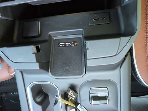 Used 2024 GMC Sierra 2500 Denali Ultimate w/ Max Trailering Package image 28