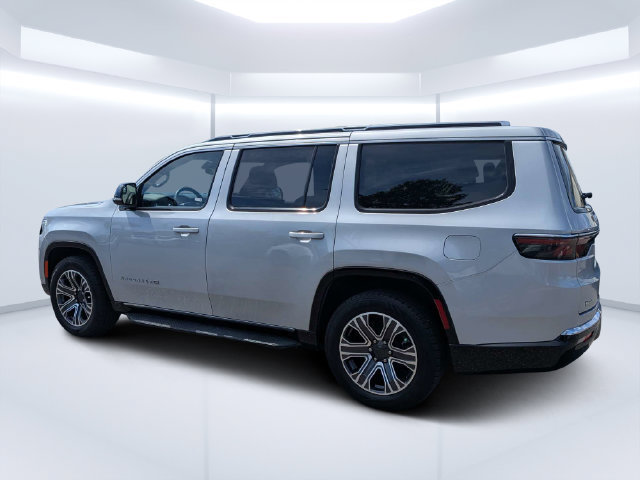 Used 2024 Jeep Wagoneer 4WD w/ Premium Group I image 5