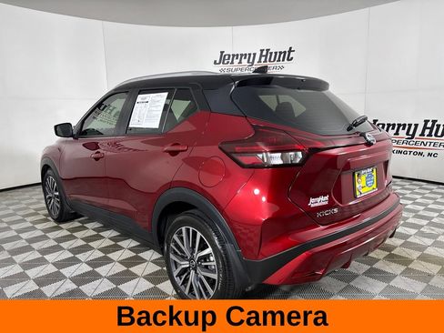 Used 2021 Nissan Kicks SV FWD image 8