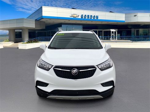 Used 2022 Buick Encore Preferred w/ Safety Package image 2