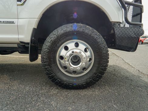 Used 2017 Ford F350 Platinum w/ Platinum Ultimate Package image 12