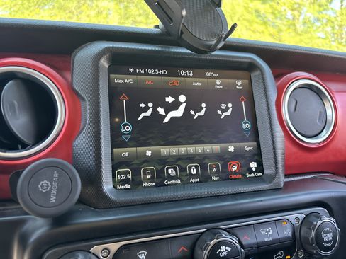 Used 2020 Jeep Wrangler Unlimited Rubicon AWD/4WD image 22