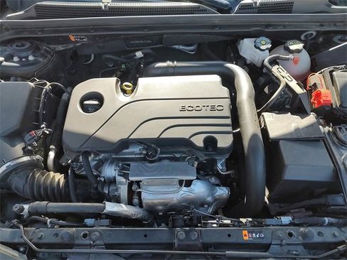 Used 2024 Chevrolet Malibu LT image 35