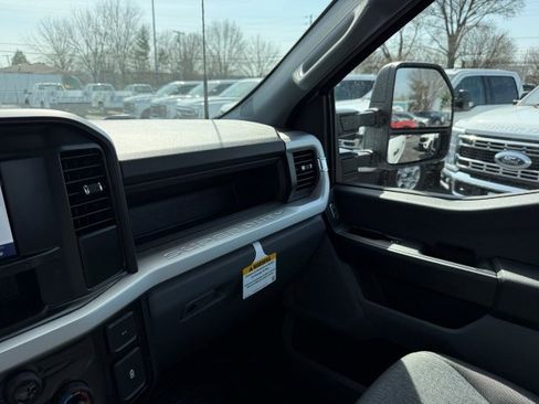 New 2026 Ford F350 XL AWD/4WD image 17