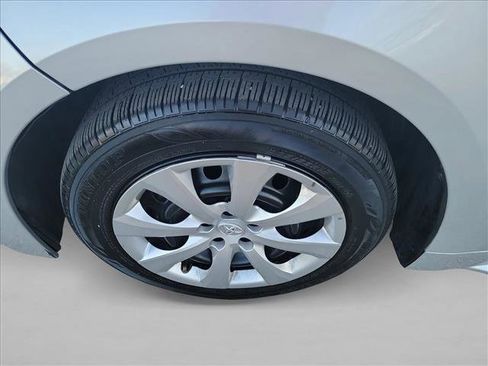 Used 2025 Toyota Corolla LE FWD image 9