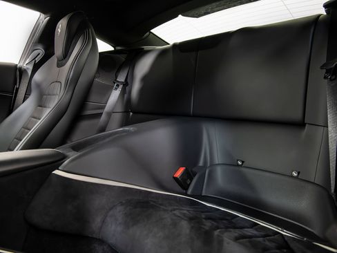 Certified 2022 Ferrari Roma RWD image 16