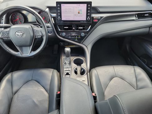 Used 2021 Toyota Camry XSE FWD image 17