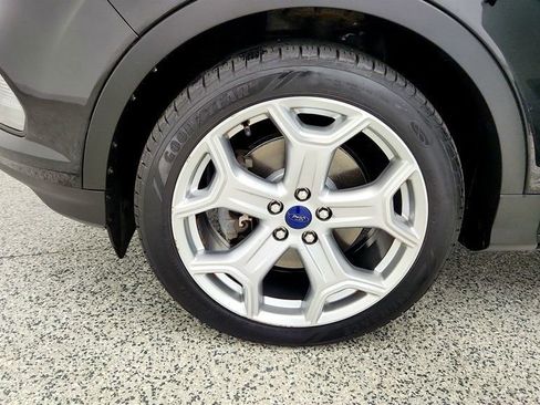 Used 2017 Ford Escape Titanium AWD/4WD image 9