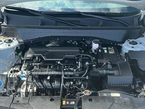 Used 2025 Hyundai Kona SEL image 3