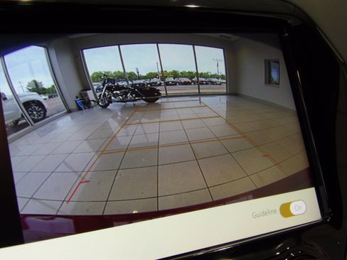 Used 2020 Chevrolet Bolt LT FWD image 13