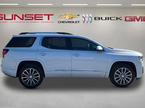 Certified 2023 GMC Acadia Denali w/ Denali Ultimate Package image 3