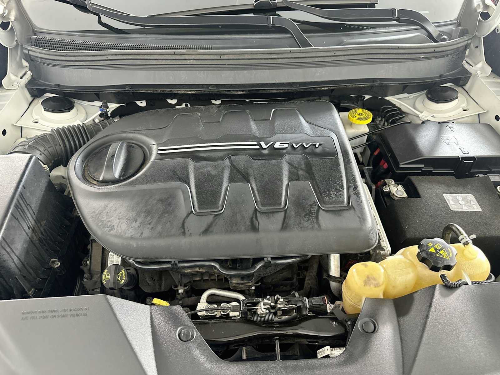 Used 2019 Jeep Cherokee Limited AWD/4WD image 28