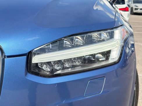 Used 2019 Volvo XC90 T6 R-Design w/ Advanced Package image 9