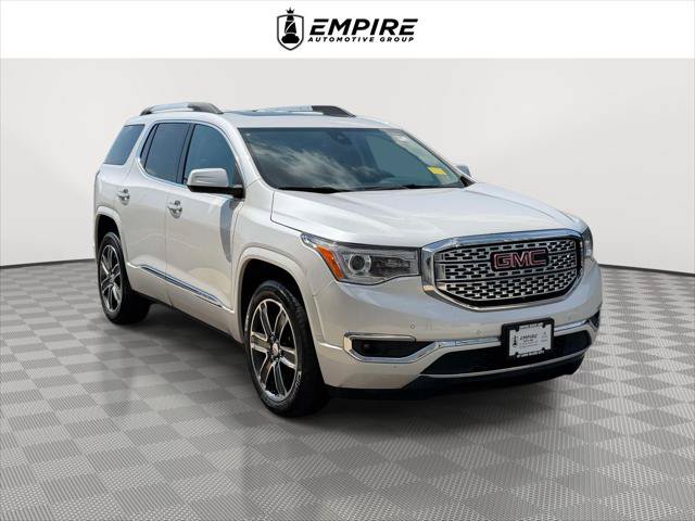 Used 2017 GMC Acadia Denali w/ Technology Package AWD/4WD image 1