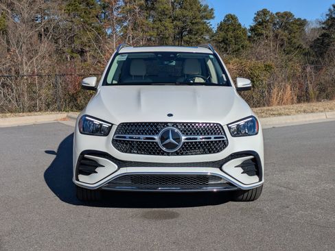 Used 2024 Mercedes-Benz GLE 450 4MATIC image 2