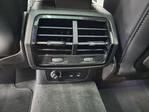 Used 2024 Audi Q3 2.0T Premium image 35