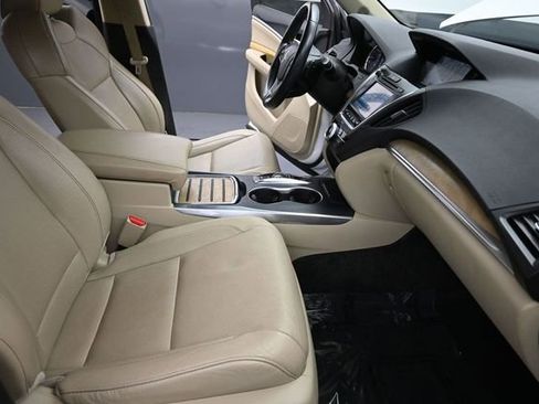 Used 2020 Acura MDX SH-AWD w/ Technology Package image 19