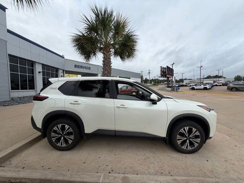 Used 2023 Nissan Rogue SV FWD image 20