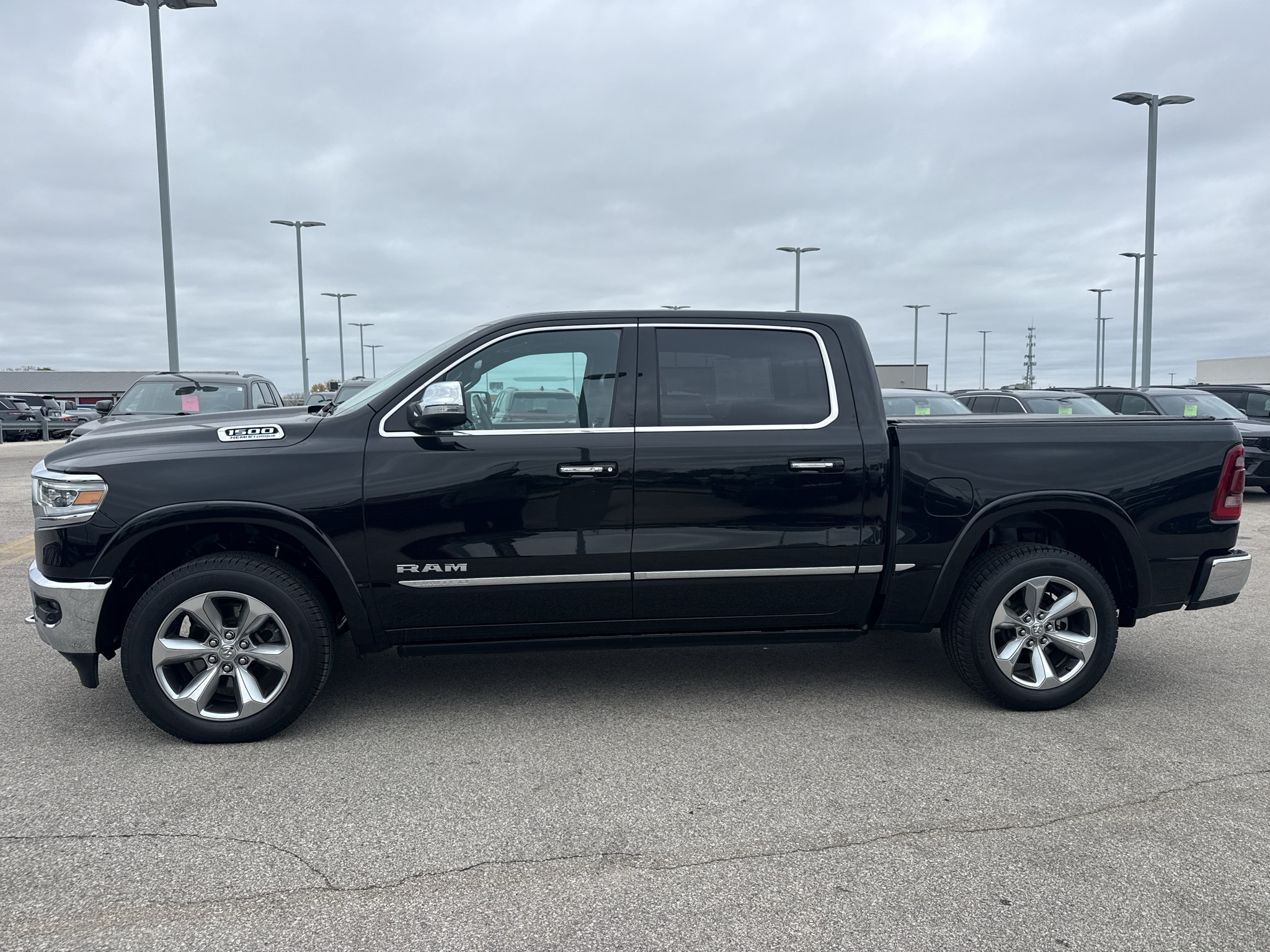 Used 2021 RAM 1500 Limited AWD/4WD image 19