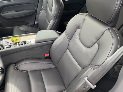 New 2026 Volvo XC60 B5 Ultra w/ Protection Package Premier image 18