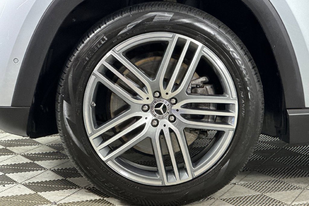 Certified 2024 Mercedes-Benz GLS 450 4MATIC image 35