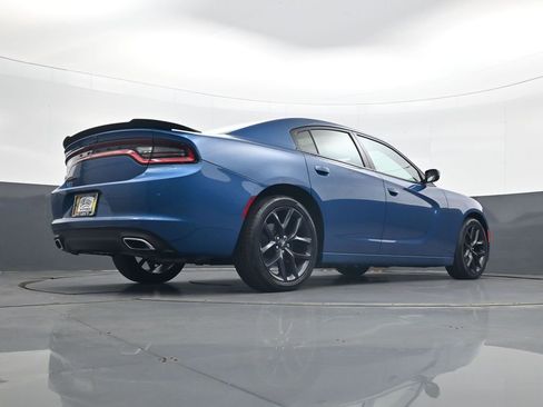 Used 2020 Dodge Charger SXT w/ Blacktop Package RWD image 25