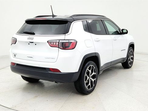 Used 2025 Jeep Compass Limited AWD/4WD image 5