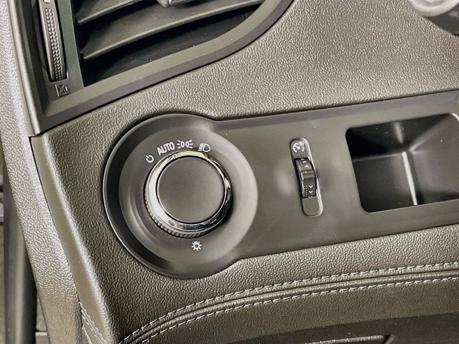 Used 2016 Buick LaCrosse Leather FWD image 14