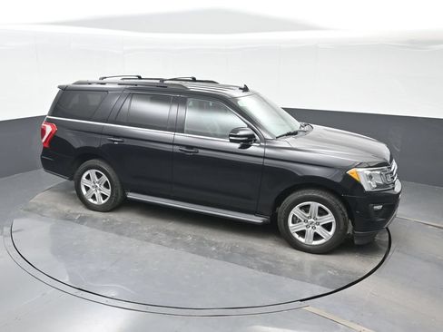 Used 2020 Ford Expedition XLT w/ Equipment Group 202A RWD image 23