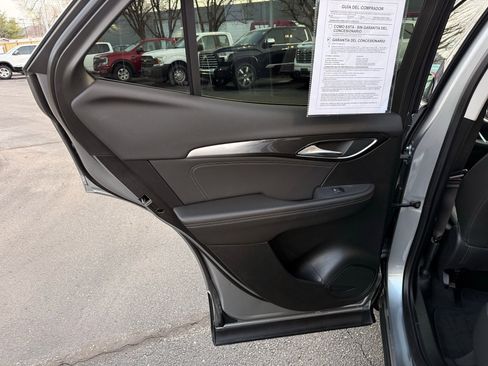 Used 2025 Buick Envision Preferred image 31