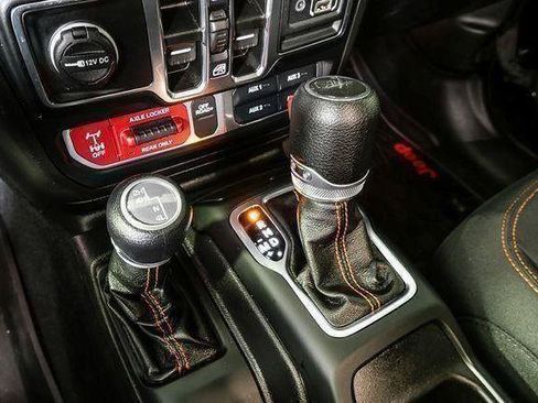 Used 2022 Jeep Gladiator Mojave w/ Trailer Tow Package AWD/4WD image 17
