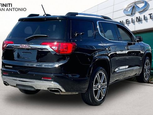 Used 2019 GMC Acadia Denali w/ Technology Package FWD image 2