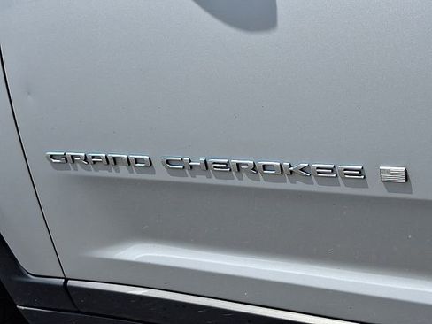 Used 2024 Jeep Grand Cherokee Limited 4xe AWD/4WD image 33