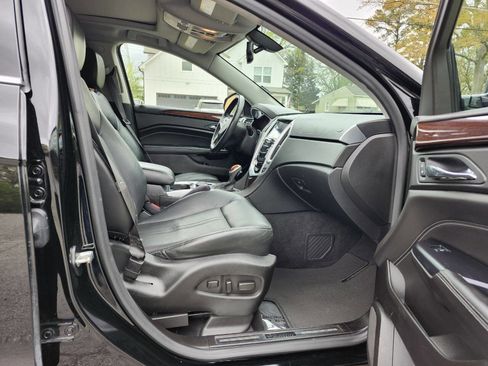 Used 2016 Cadillac SRX Luxury image 6