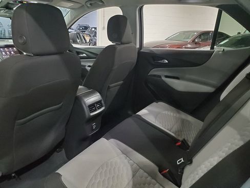 Used 2020 Chevrolet Equinox LS w/ LS Convenience Package image 23