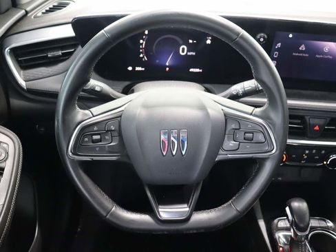 Used 2024 Buick Encore GX Sport Touring image 9