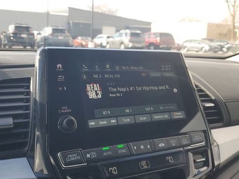 Used 2023 Honda Odyssey EX-L image 22