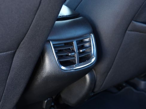 Used 2024 Chevrolet Malibu LT image 14